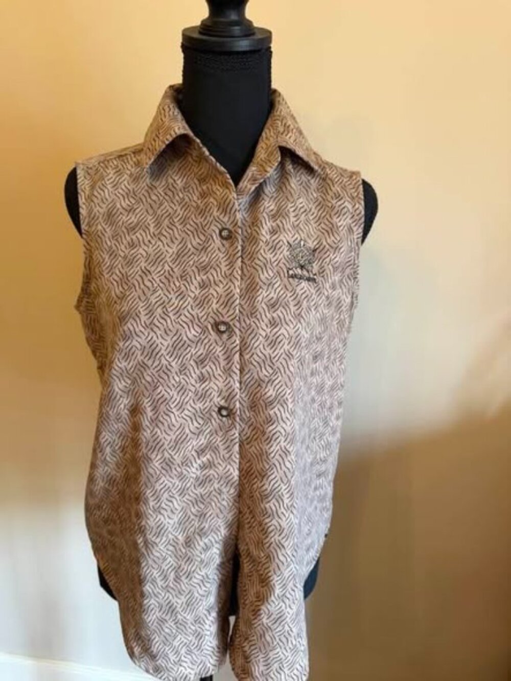 Women’s Sport Haley Golf Sleeveless Button Down, Medium